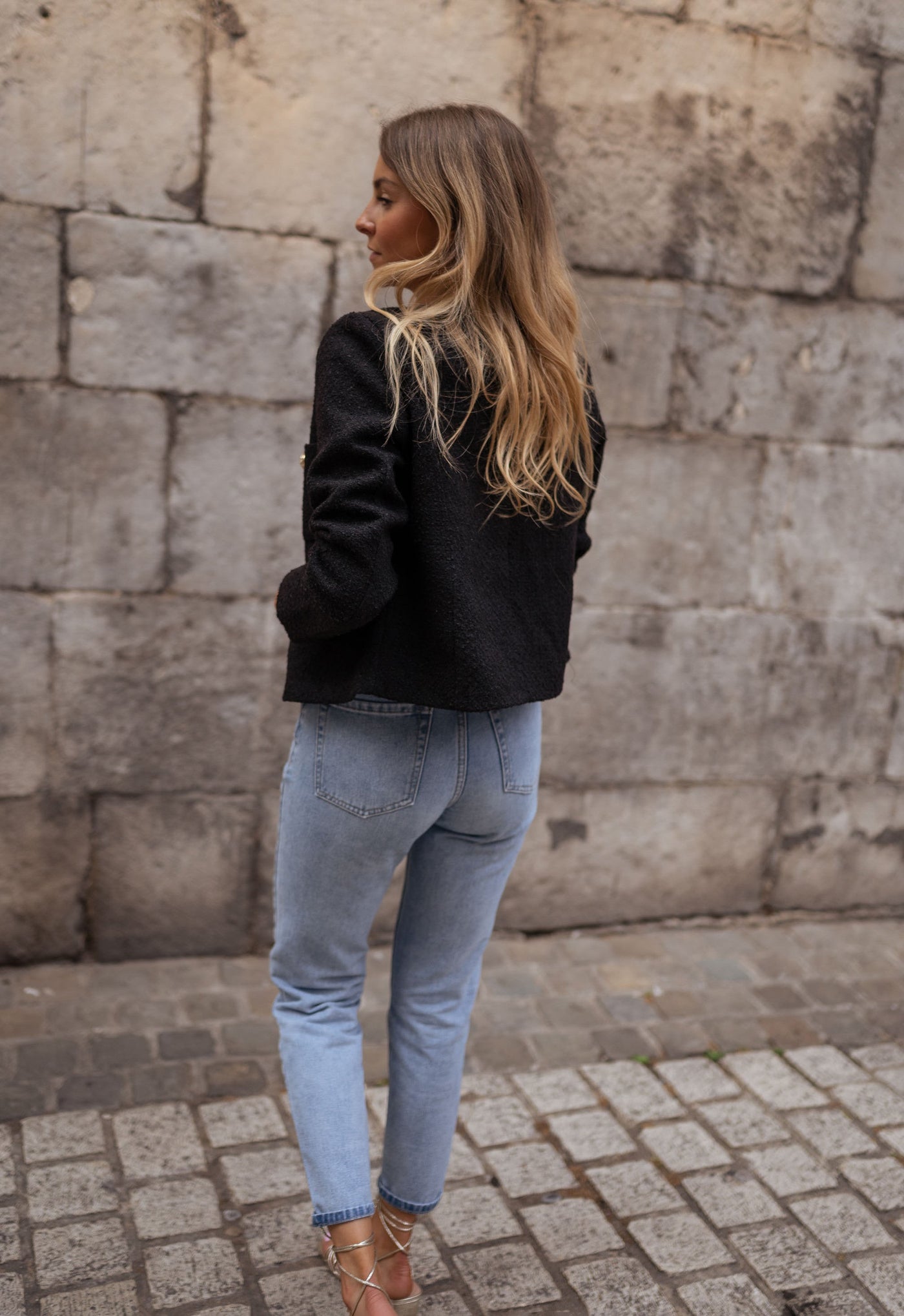 ISABELLA™ | DIE SCHWARZE BOUCLÉ-JACKE